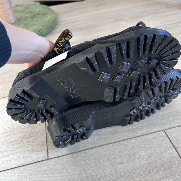 NWT Dr. Martens, 1460 Hairy Suede Lace Up Boots Unisex Men’s 9/Women’s 10 - Picture 8 of 8